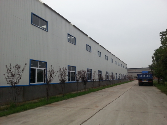 Q345 het Geprefabriceerde van het de Workshopstaal van de Staalstructuur Wit van het de Bundelpakhuis