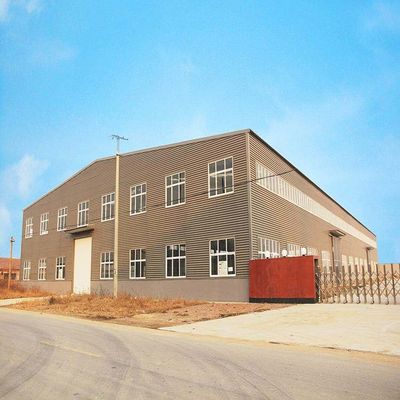 Lichtstalen constructiegebouw voor magazijnwerkplaats GB-standaard